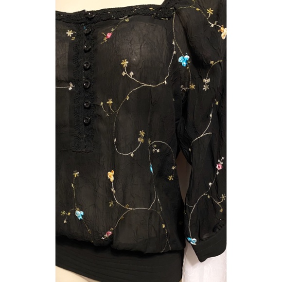 Romy Black Sheer Wildflower Blouse size XS/S - Picture 6 of 11